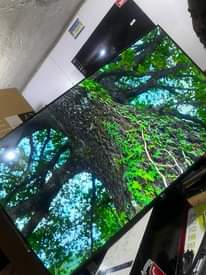 A picture of LG 32 smart 180k LG 45 smart 280k LG 43