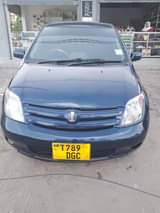 A picture of Toyota Ist DG Kali sana