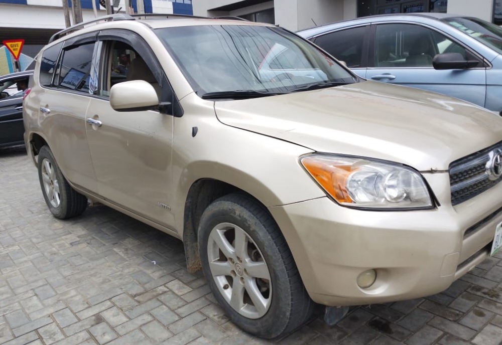A picture of Toyota RAV4