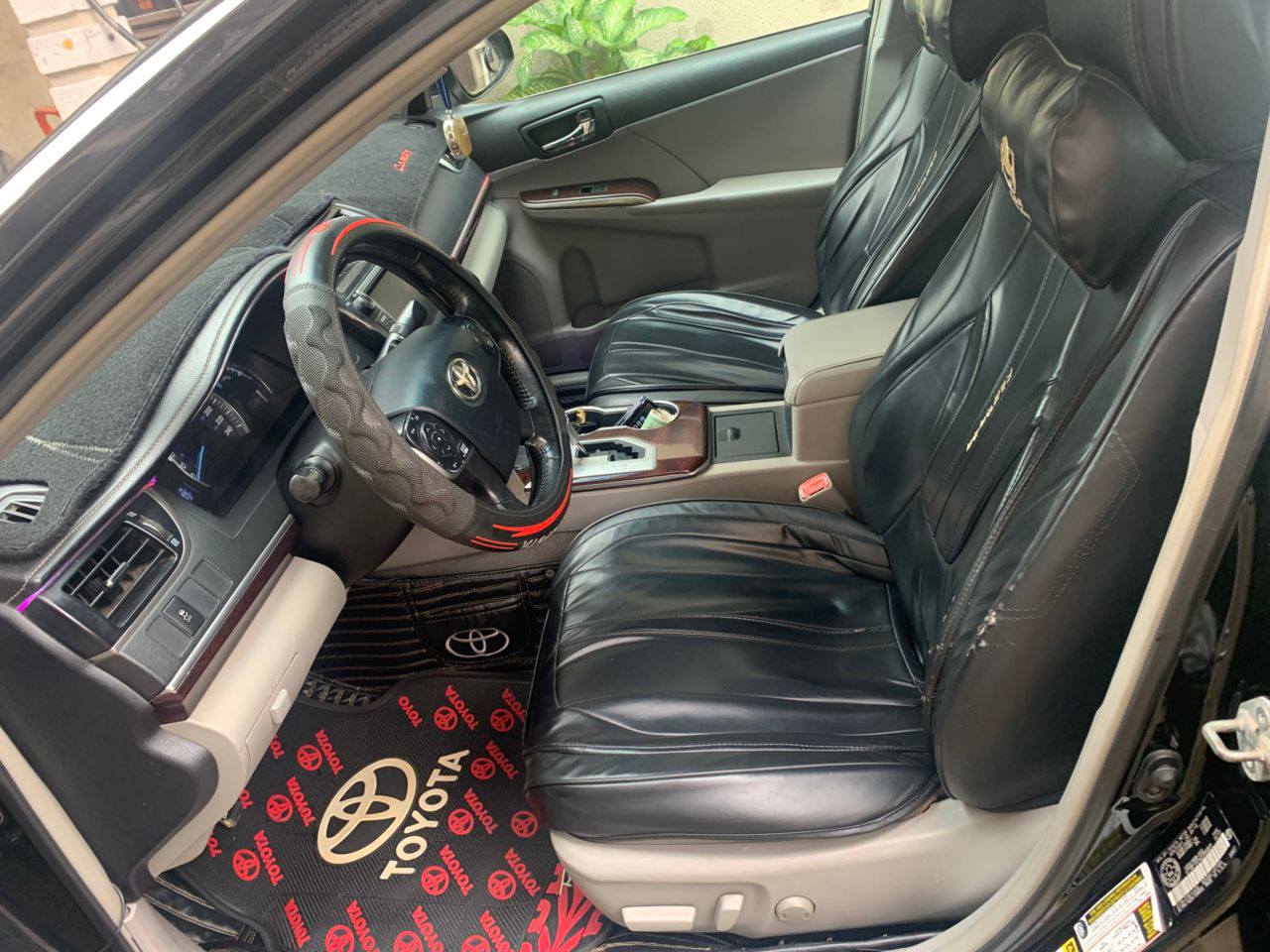 A picture of Toyota Camry XLE