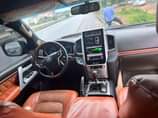 A picture of LAND CRUISER