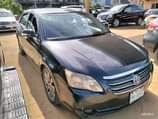A picture of Toyota Avalon 07