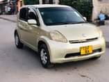 A picture of Toyota passo
