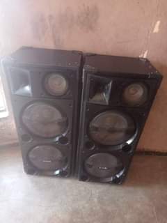 speakers