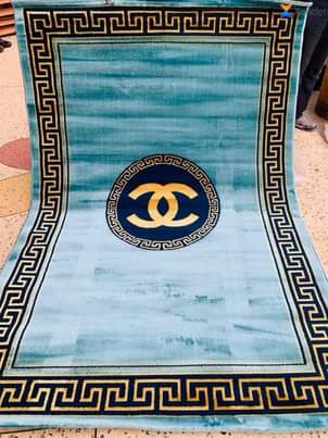 A picture of Center carpets