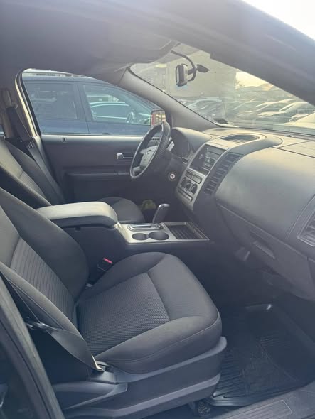 A picture of Ford edge 09
