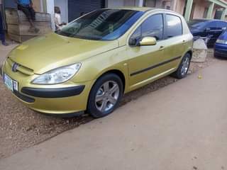 A picture of Peugeot 307