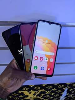A picture of Samsung A14