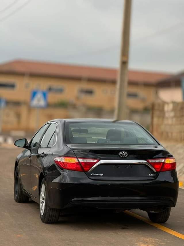 A picture of Toyota Camry Le 2015 model
