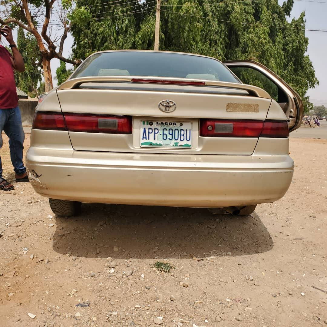 A picture of Toyota Camry pencil light