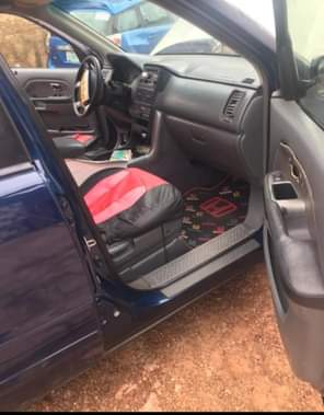 A picture of Clean Honda pilot Everything is working perfectly well Ac chilling
