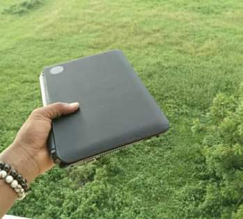 A picture of hp mini laptop core 2duo