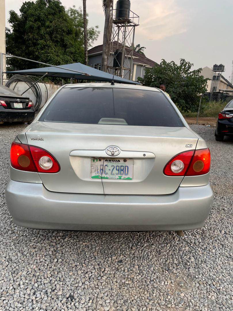 A picture of Toyota Corolla 2005