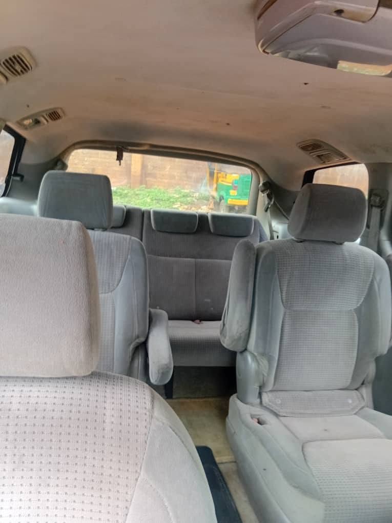A picture of Toyota big sienna
