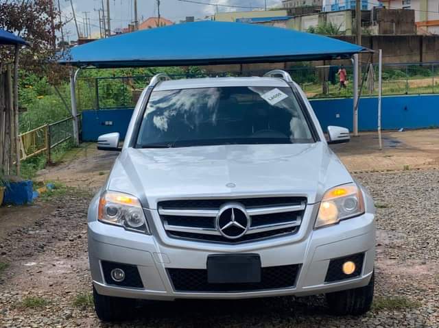 A picture of Extremely clean Mercedes Benz Glk350 2011model Ac everything is working