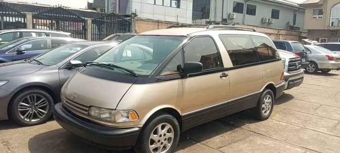 A picture of 1996 Toyota Previa Minivan Driven 93 966 kilometers Clean and