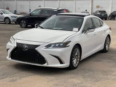 A picture of 2020 Lexus Es 350