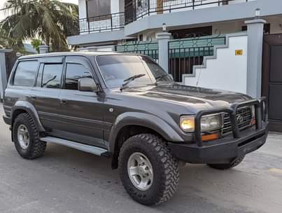 A picture of Land cruiser vx diesel