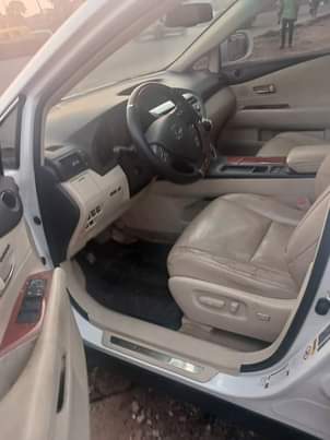 A picture of 2011 Lexus RX350 tokunbo 100 Accident Free