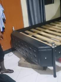 A picture of Bed used for sale 0693216029 bei ni 180 000