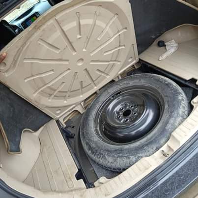 A picture of Few months registered 2012 Toyota venza complete first body Tokunbo