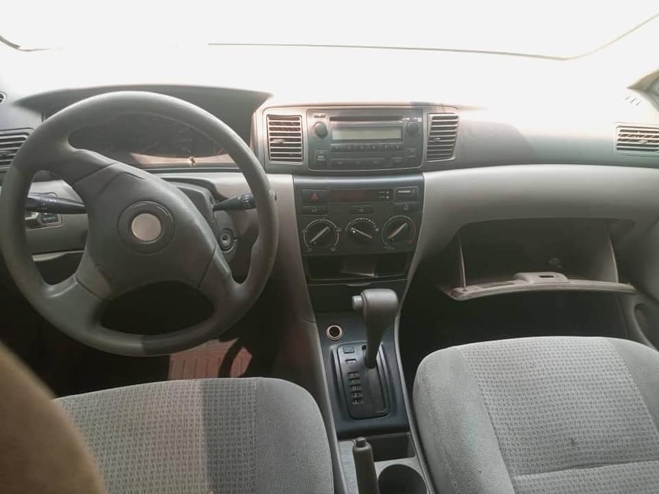 A picture of Toyota Corolla 06