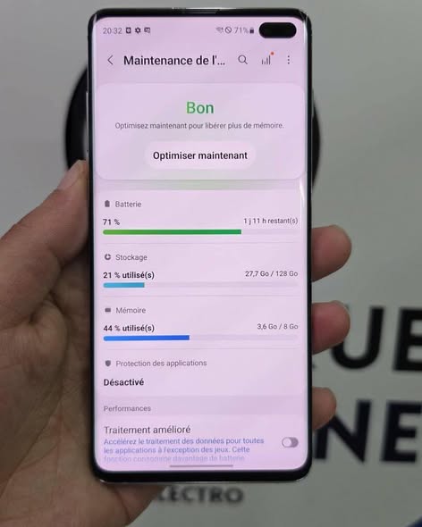 A picture of SAMSUNG GALAXY S10 PLUS