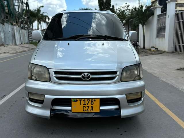 A picture of 0775 211 022