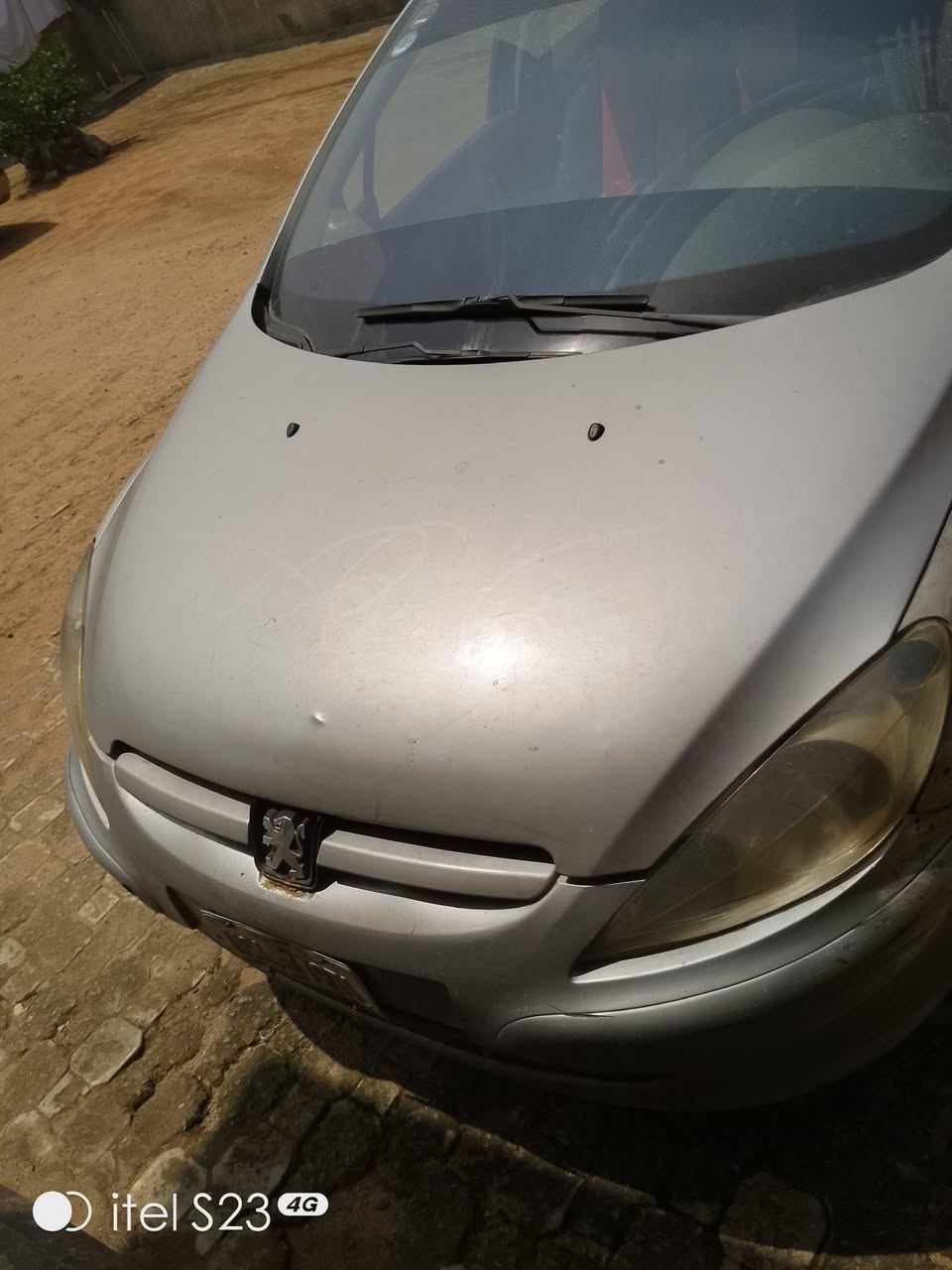 A picture of Peugeot 307