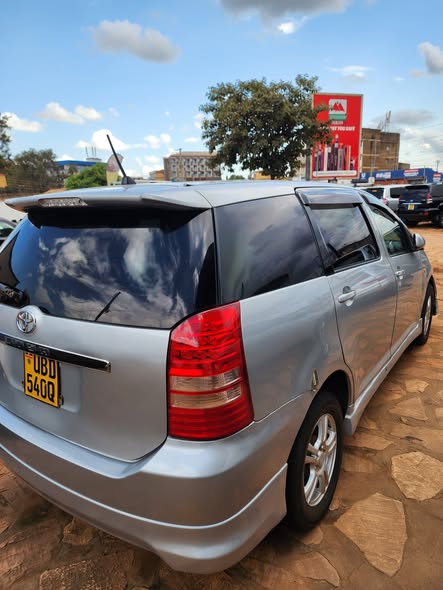 A picture of Toyota wish
