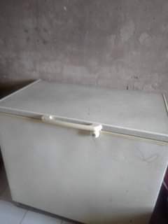 classifieds/fridges