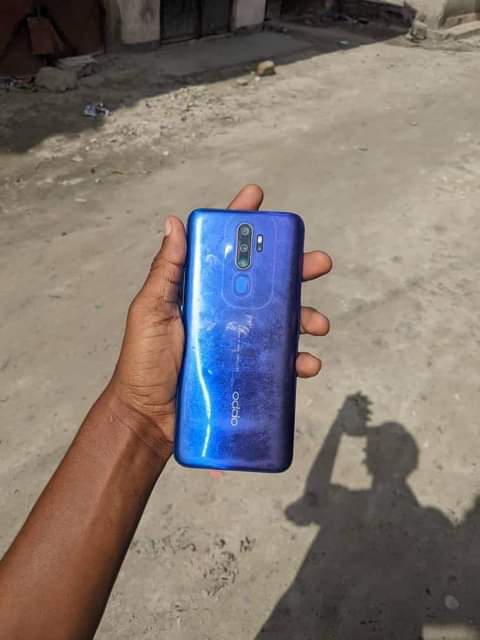 A picture of oppo a9