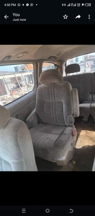 A picture of Toyota sienna LE engine and transmission is wk ok only