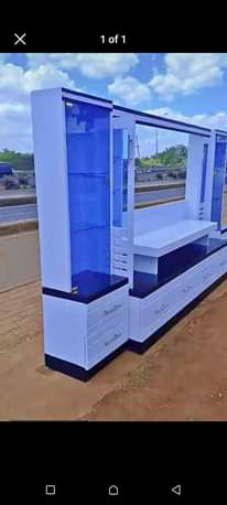 A picture of Tunatengeneza farniture aina zote 0755912021 tunapokea order