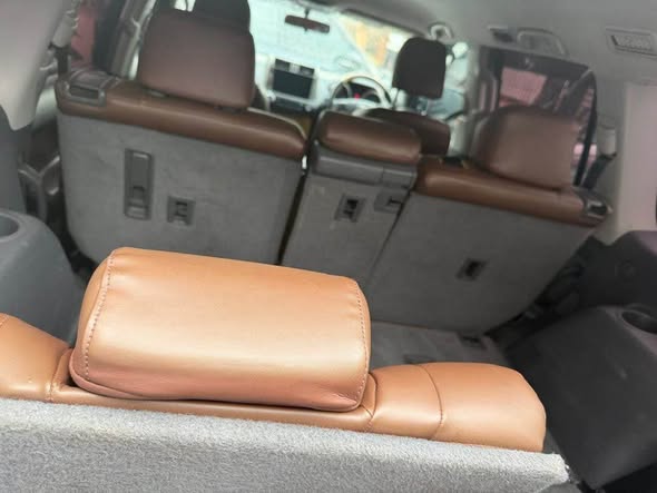 A picture of LANDCRUISER TX