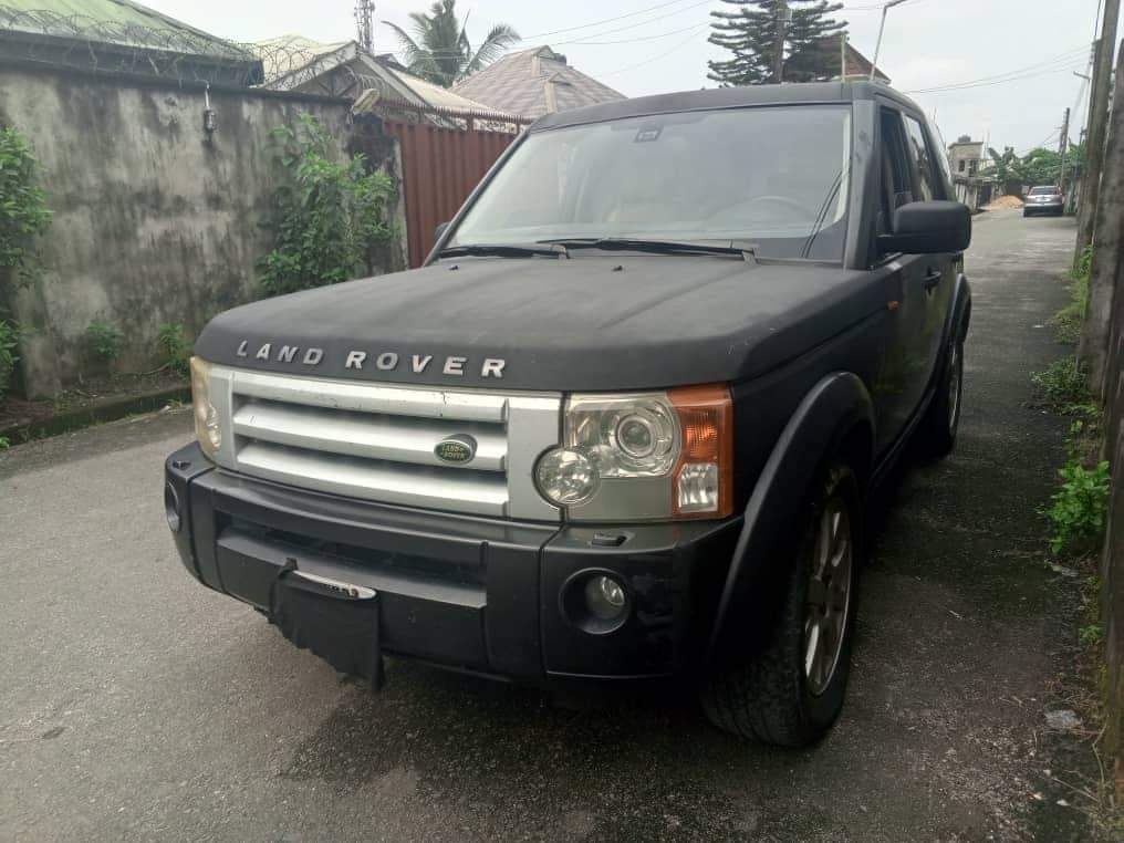 A picture of Range Rover LR3