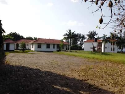A picture of ESTATE SALE AT BAHARI BEACH