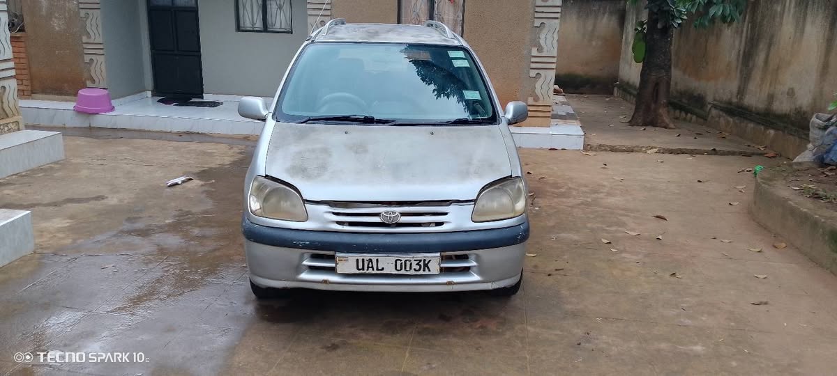 A picture of Toyota Raum UAL 003K