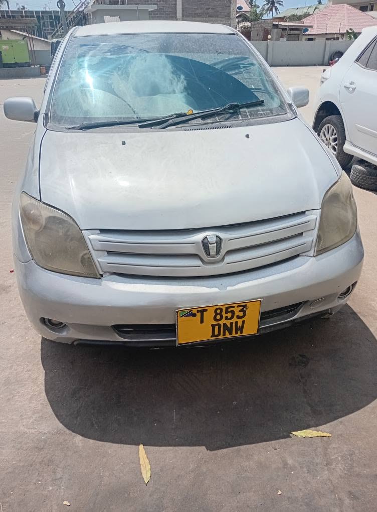 A picture of Toyota IST