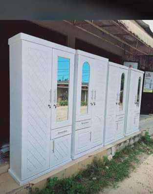 A picture of Nauza kabatii mpyaa milango 2 Bei 260000 Location ubungo call