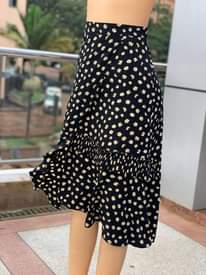 A picture of Rapper skirts 35 000 