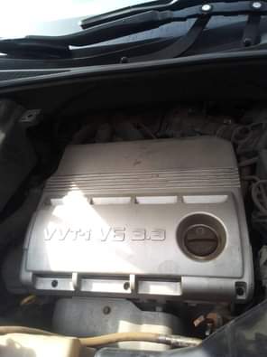 A picture of Belgium standard Lexus Rx330 06 first body with nothing to