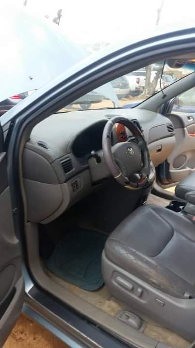 A picture of Clean used Toyota sienna with good condition going for 6m