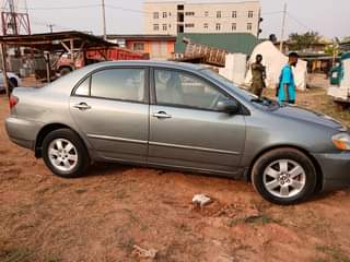 A picture of Toyota Corolla 2003 4