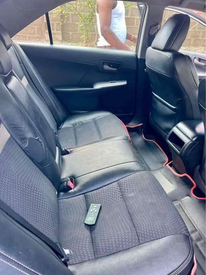 A picture of Toks standard 2013 Toyota Camry SE 2Ar