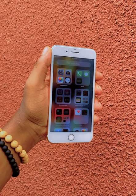 A picture of iPhone 7 Plus 128GB