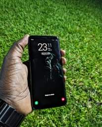 A picture of Nauzaa Samsung galaxy S9