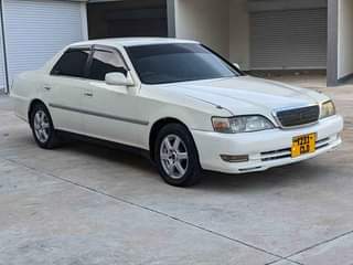 A picture of Toyota Cresta 2002 CLD Year 2002 Cc 1998 Kms 98