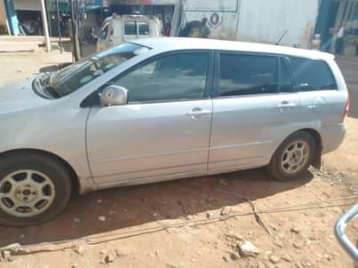 toyota fielder