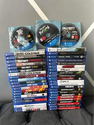 A picture of PLAYSTATION 4 CDs